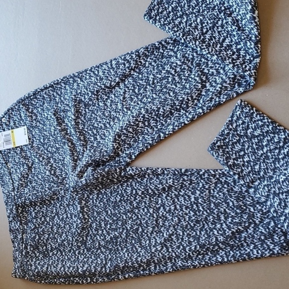 Michael Kors blk & WHT speckled leggings. NWT Size med - Picture 2 of 16